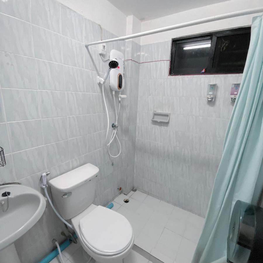 Hotel FrenTé Chiang Mai Extérieur photo